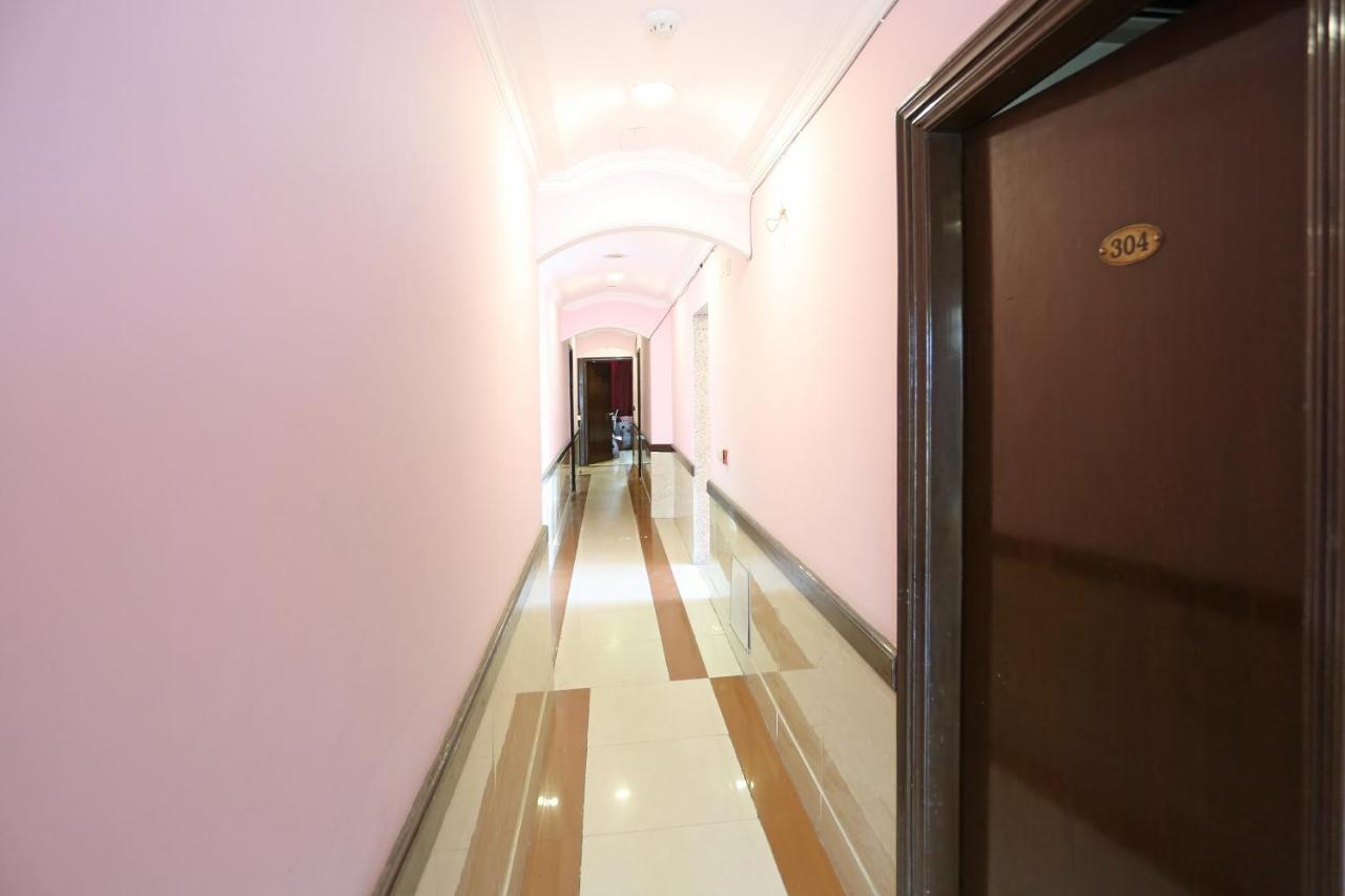 Capital O 5331 Zara Grand Yeni Delhi Dış mekan fotoğraf